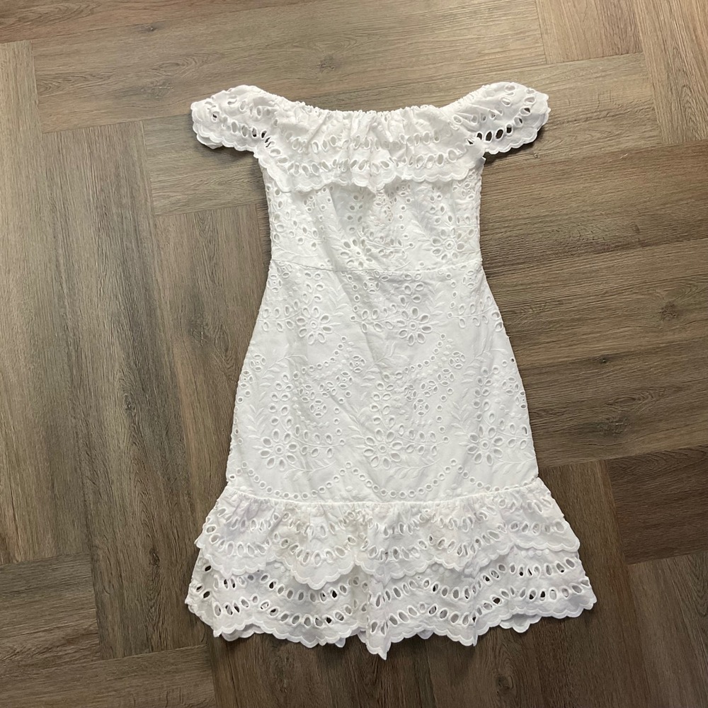 Express Eyelet Lace Off The Shoulder Ruffle Scalloped Hem Mini Dress XS White‎
